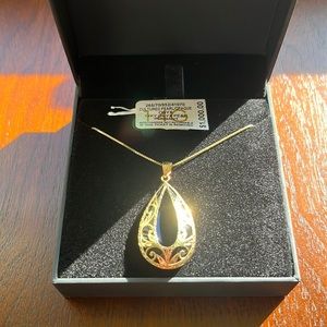 14K Gold Black Onyx Pendant